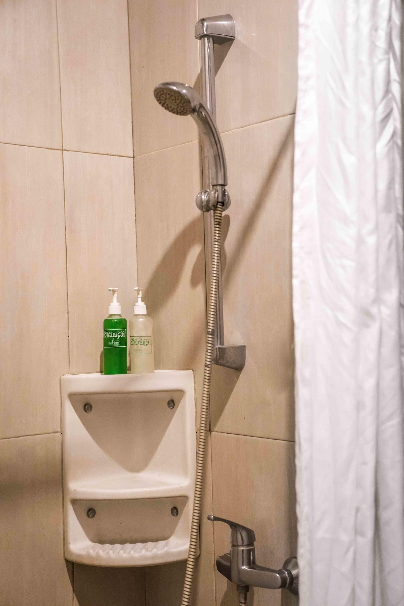 Legreen Suite Gatot Subroto Jakarta Eksteriør bilde
