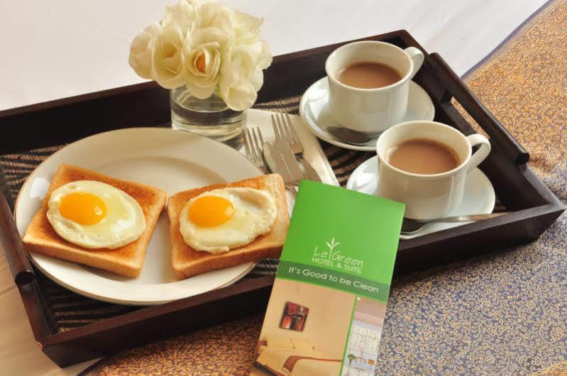 Legreen Suite Gatot Subroto Jakarta Eksteriør bilde